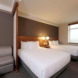Camera con letto queen size
